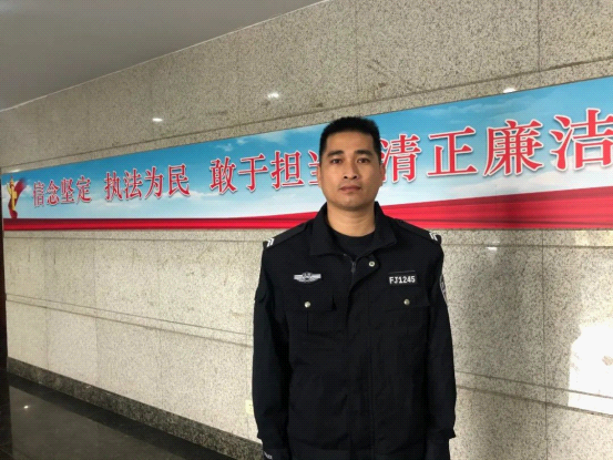 辦實(shí)事&bull;荔法戰(zhàn)疫先鋒招馬軍：“人民群眾的認(rèn)可，就是對(duì)我們工作最大的支持！”1-557.png