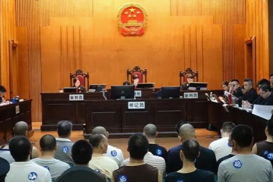 荔灣政法英模&bull;李國文1-985.png