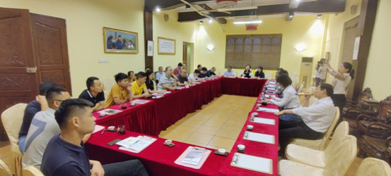 辦實(shí)事法官送法走進(jìn)茶葉市場(chǎng)，營(yíng)商環(huán)境建設(shè)“知”多“典”1-29.png