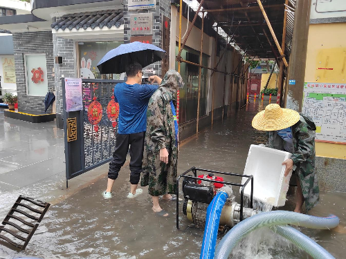 9月6-8日，花地街道開展防“?？迸_(tái)風(fēng)防汛工作E.png