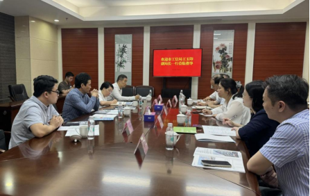 區(qū)協(xié)作辦：市工信局副局長(zhǎng)王玉印一行到我區(qū)調(diào)研考察（圖）