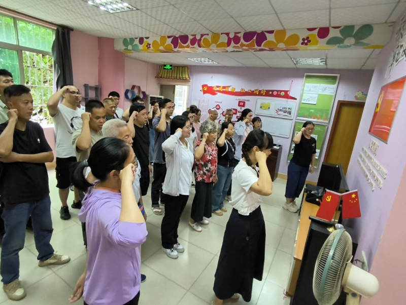 中南街：海南社區(qū)開展黨紀學(xué)習(xí)教育專題黨課暨“政治生日”主題黨日活動（組圖3）.png