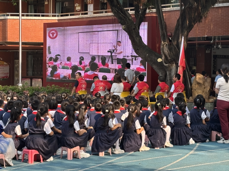 中南街：開展“國防教育進校園，愛國情懷心中燃”校園宣講活動（組圖3）.png