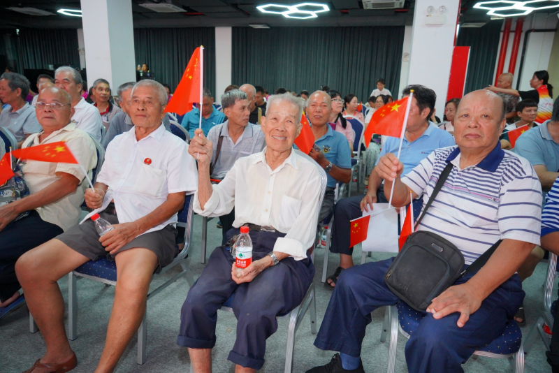 中南街：“永不褪色的鐵血軍魂”國慶愛國主題活動順利開展（組圖9）.png