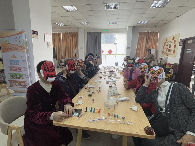 彩繪面譜課程形式新穎，內(nèi)容有趣，為銀齡生活增添樂趣分享作品.png