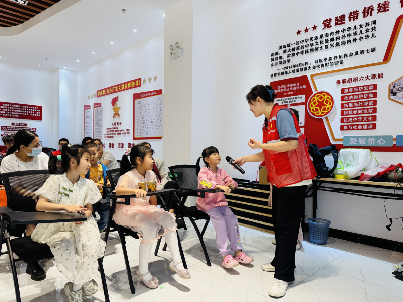 中南街：海南書香溢四方，黨建引領(lǐng)共成長(zhǎng)（組圖3）.png