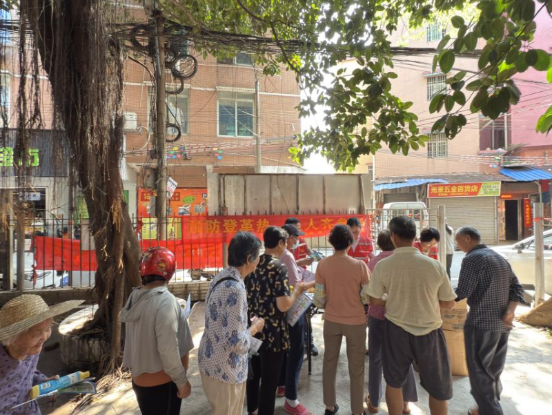 中南街：南丫社區(qū)開展綜合宣傳活動(dòng)（組圖3）.png