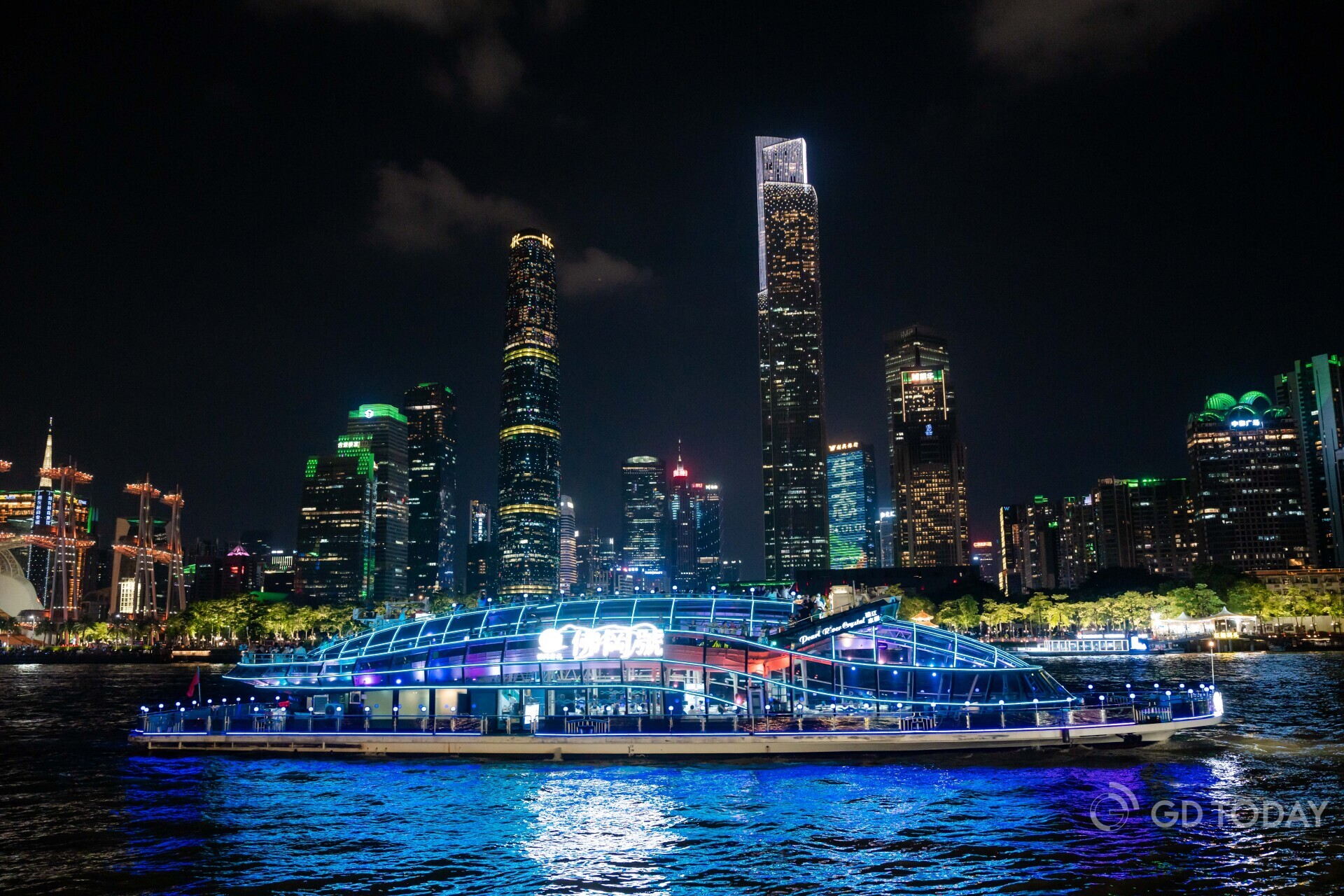 Guangdong sees 46 million visits, RMB 29.5 billion in revenue during May Day holiday