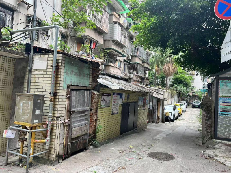 寶盛沙地街改造前環(huán)境.png