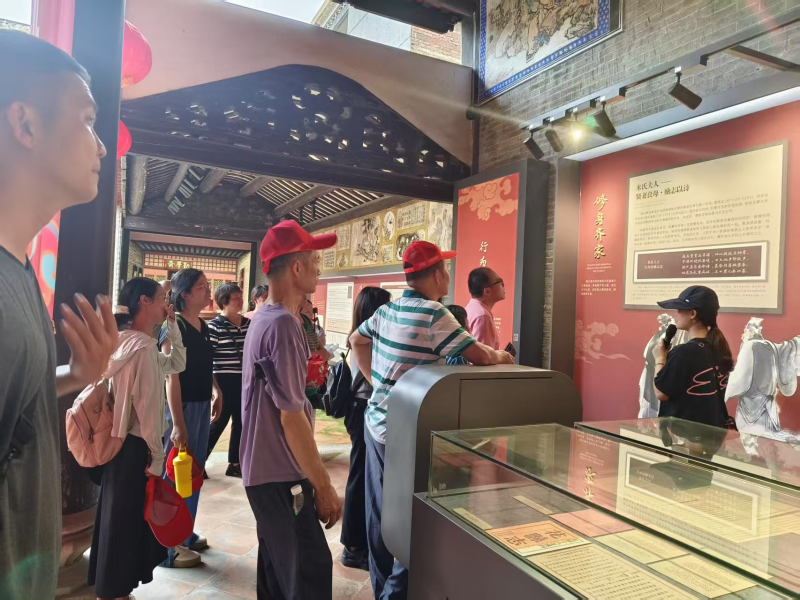 中南街：海中經(jīng)濟(jì)聯(lián)社黨總支開展“紅廉雙核固本，黨性作風(fēng)同鑄”主題黨日活動(dòng)（組圖4）.png