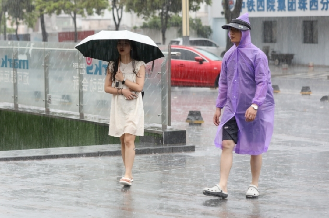 Typhoon Podul weakens but leaves alerts of rainfall across GD