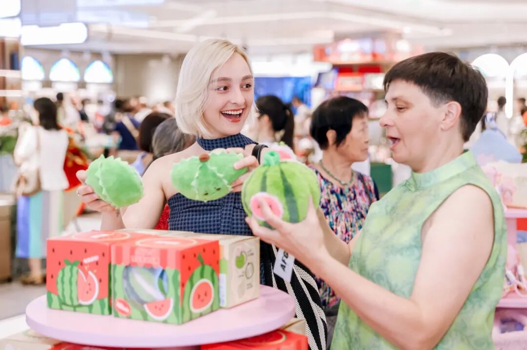 Guide for Canton Fair instant tax refund &amp; shopping offers